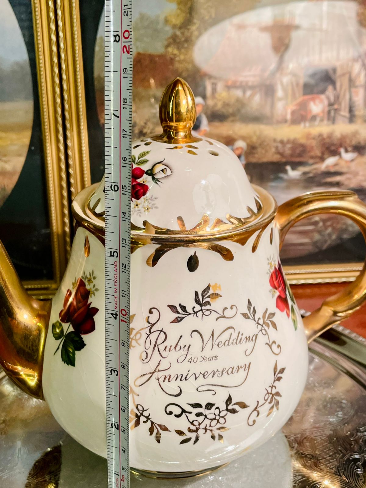 Ruby Wedding Anniversary Teapot – Gold Trim, Red Rose Floral Design