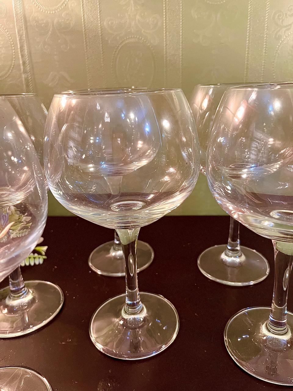 Wine glasses viewed from above showing round bowls
