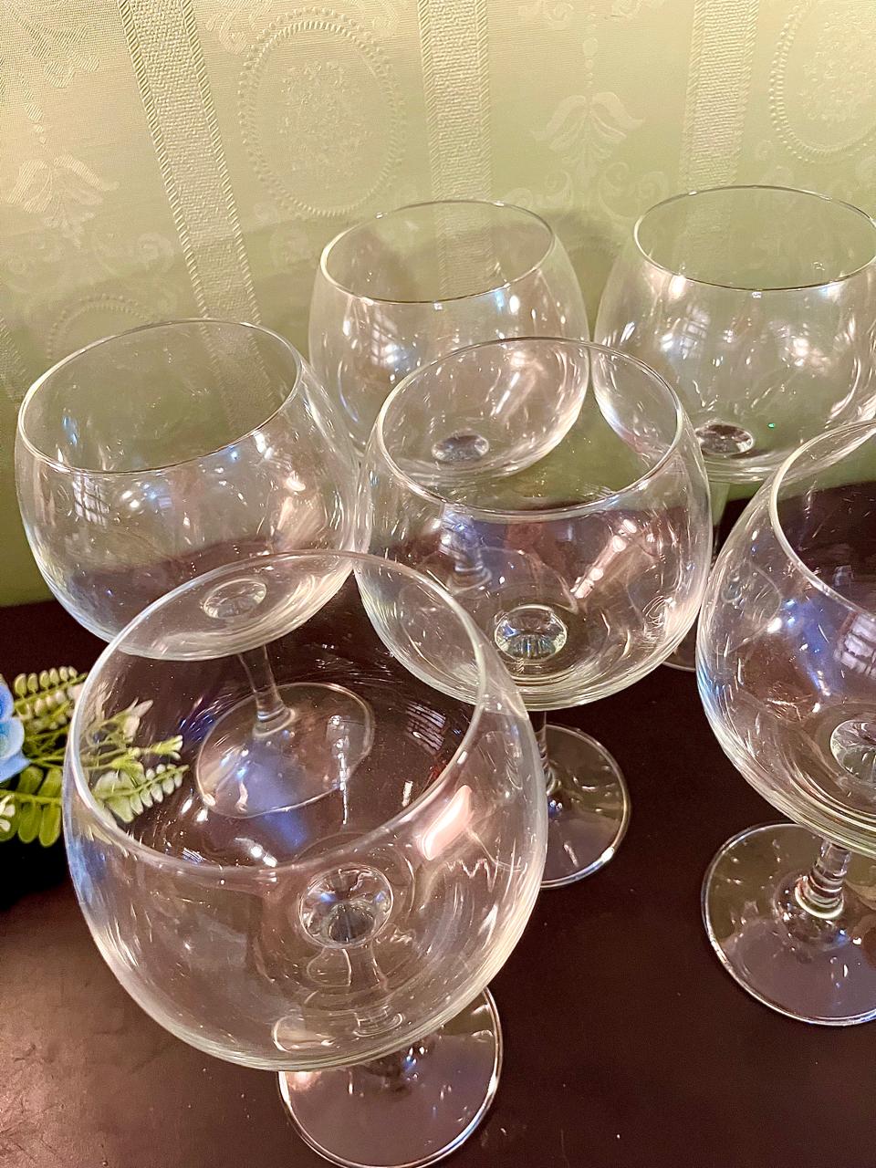 Wine glass stems and bases detail